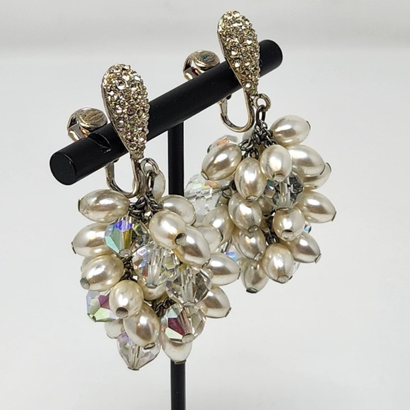 Cluster Faux Pearl Rhinestone Dangle Drop Clip On Earrings Statement Jewelry - Picture 3 of 5
